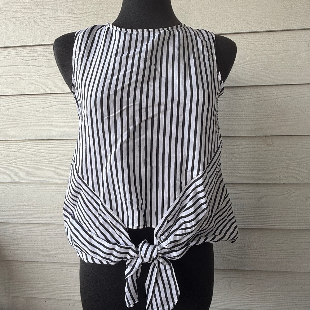 Antonio Melani‎ Striped Sleeveless Tie Waist Top | Size S | Black & White